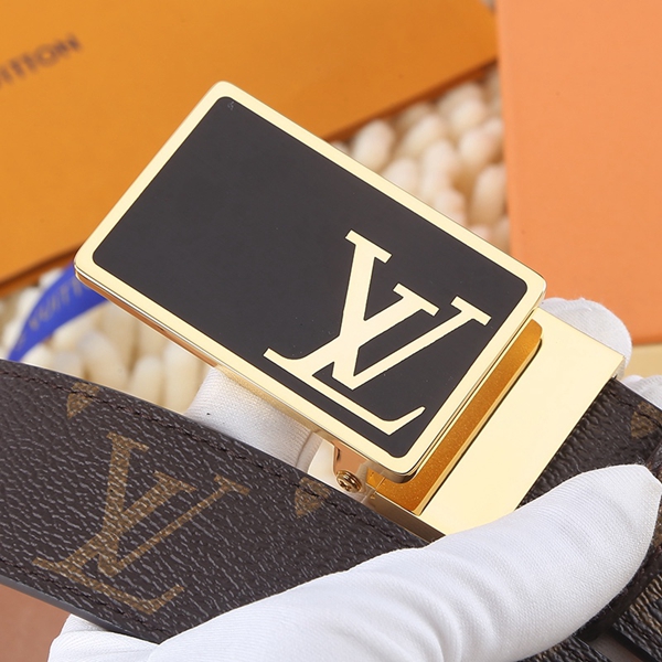 激安ルイヴィトンベルト背面デザイン